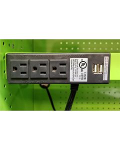 EXTZPS333032 image(0) - Power Strip for RX/DX Hutches & PWS Workstations
